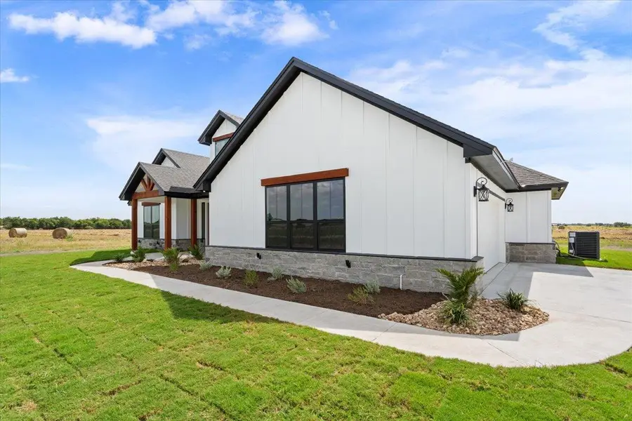 18085 Round Hall Rd, Holland, TX 76534 - #3