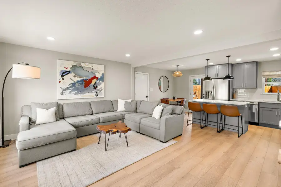 8001 Camden Dr, Austin, TX 78757 - Image #2