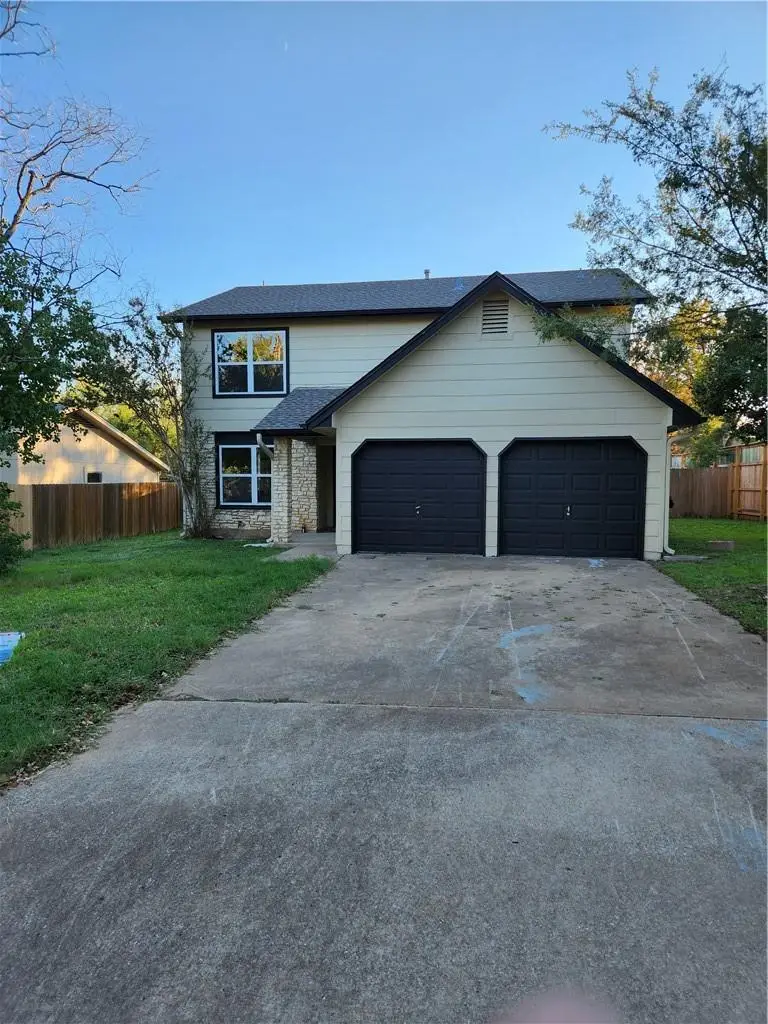 3901 Skipton Dr, Austin, TX 78727 - Image #2