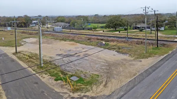 100 Main St, Little River Academy, TX 76554