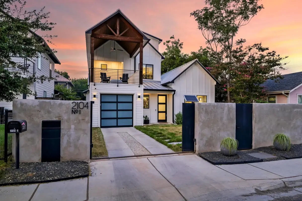 2104 E 2nd St #1, Austin, TX 78702 - Image #1