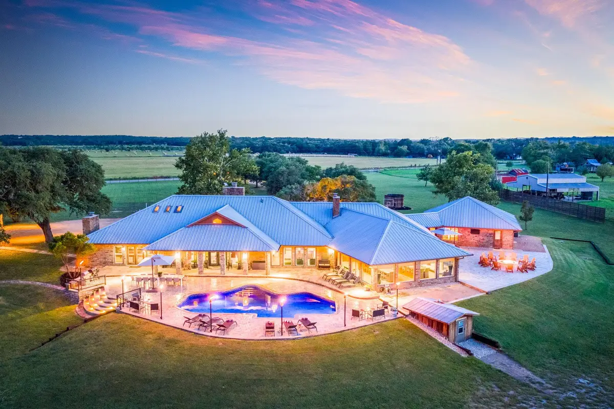 871 Chimney Valley Rd, Blanco, TX 78606 - Image #1