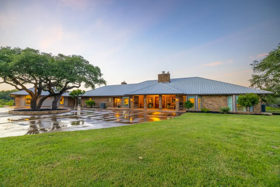 871 Chimney Valley Rd, Blanco, TX 78606 - Image #3