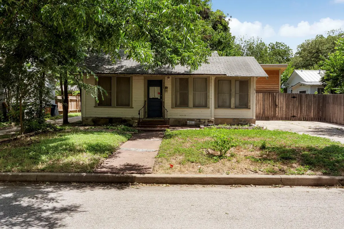 304 W 42nd St, Austin, TX 78751 - #1
