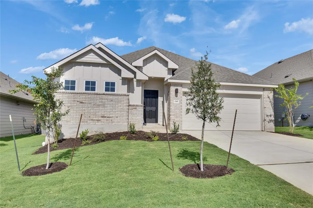 245 Seattle Slew Dr, Jarrell, TX 76537 - Image #1