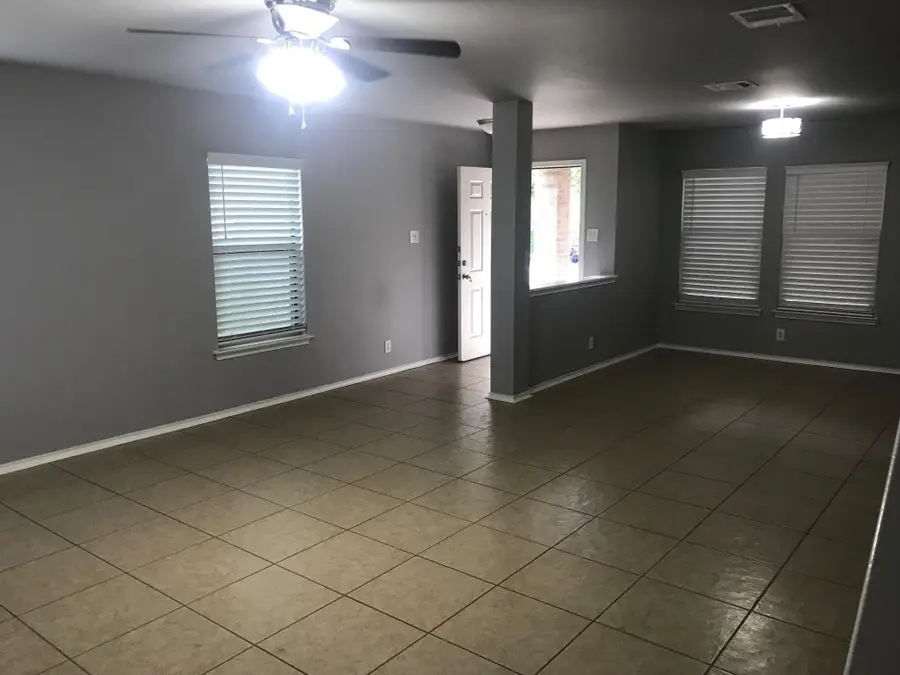 109 Cypress Ct, San Marcos, TX 78666 - Image #2