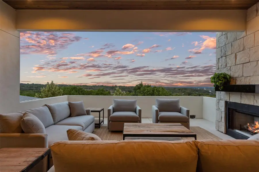 100 Overlook Dr, Liberty Hill, TX 78642 - Image #2