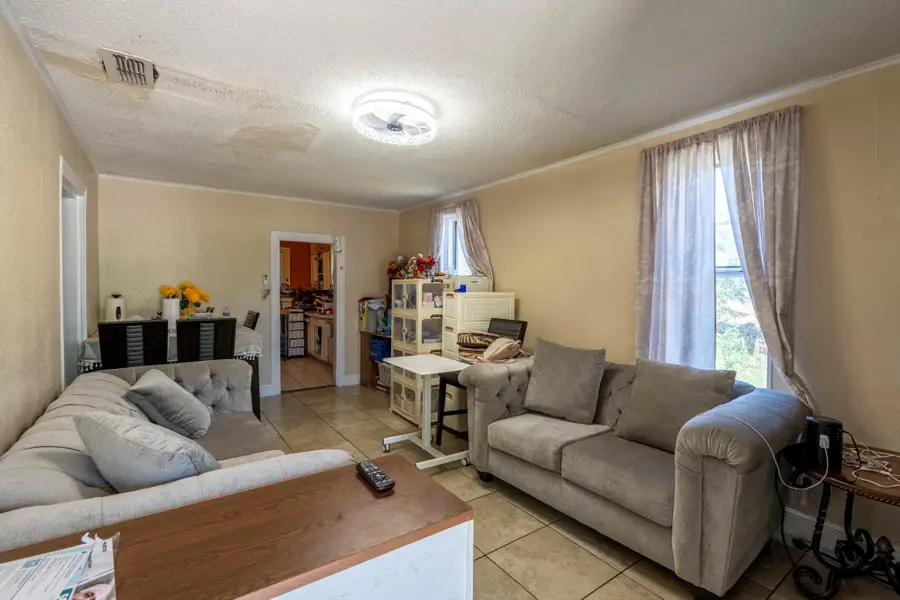 4801 Lott Ave, Austin, TX 78721 - Image #2