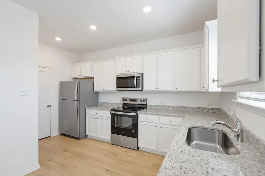 211 Carmel Canyon Trl, Jarrell, TX 76537 - Image #3