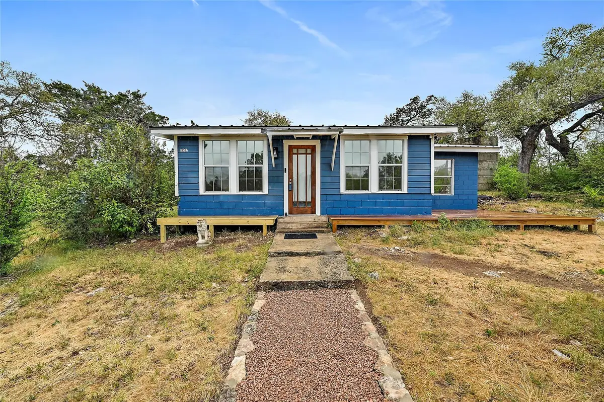 18502 E Lakeview Dr, Jonestown, TX 78645 - Image #1