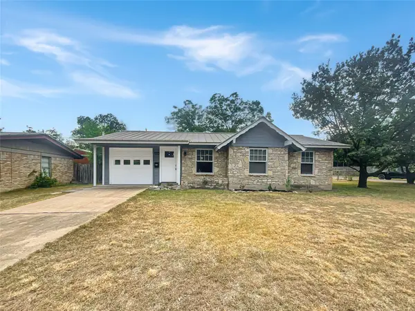 8801 Parkfield Dr, Austin, TX 78758