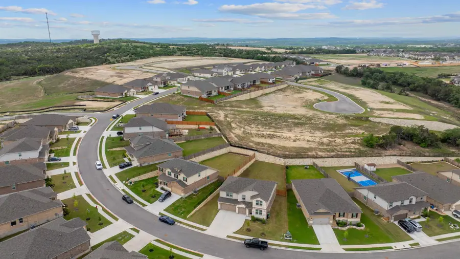 571 Sue Peaks Loop, Dripping Springs, TX 78620 - Image #2