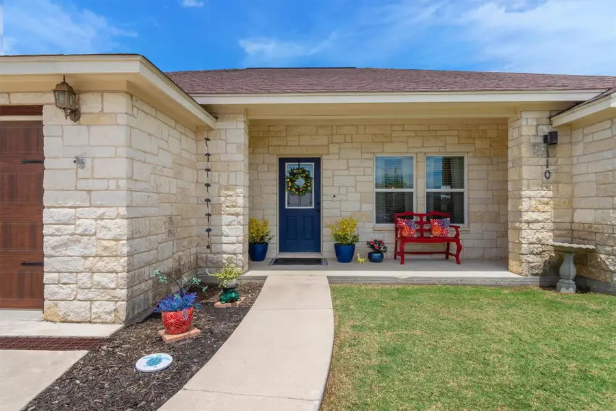 110 N Tanner Ct, Burnet, TX 78611 - #2