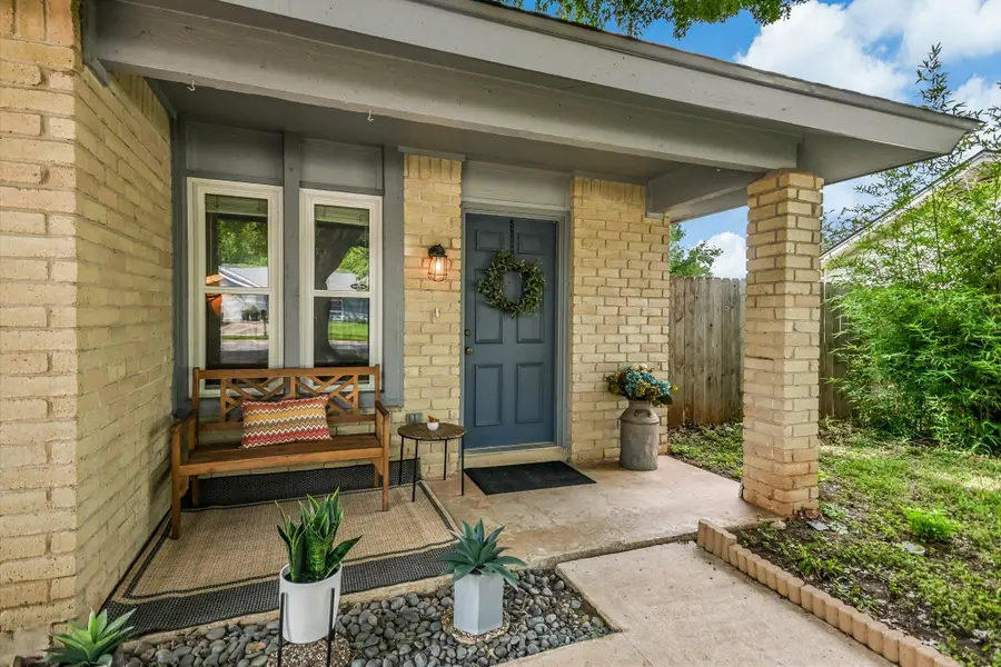 623 Buckskin Dr N, Round Rock, TX 78681 - #2