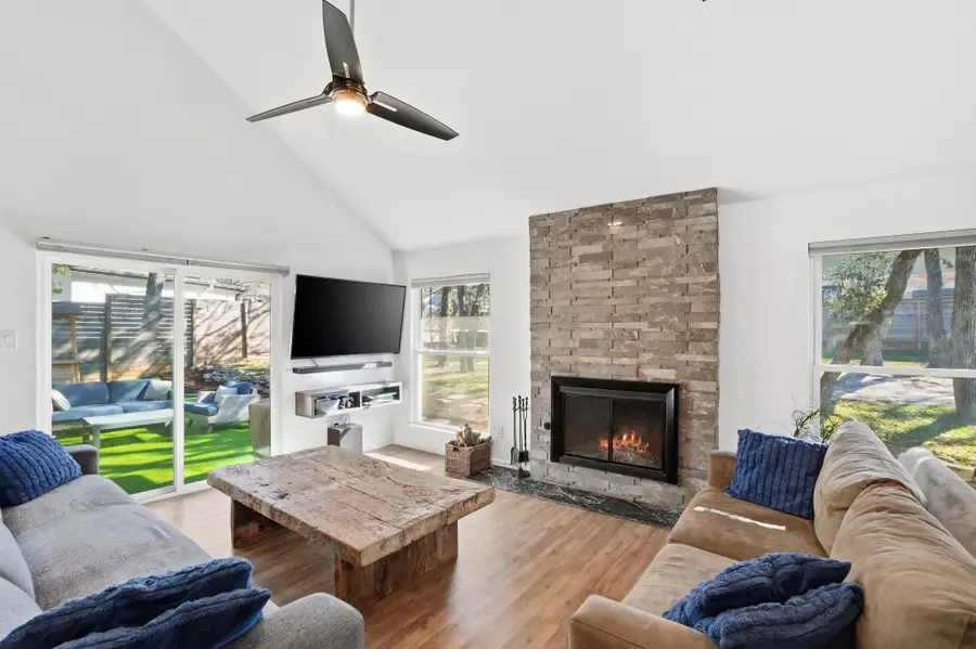 2505 Barton Hills Dr, Austin, TX 78704 - Image #2