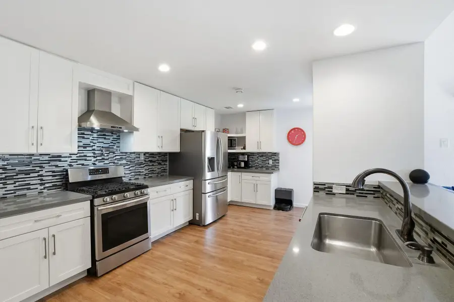 2505 Barton Hills Dr, Austin, TX 78704 - Image #3