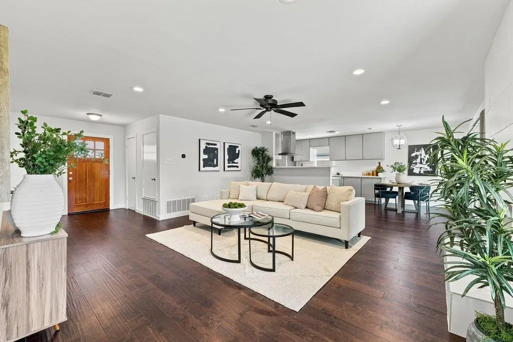 5611 Porsche Ln, Austin, TX 78749 - #1