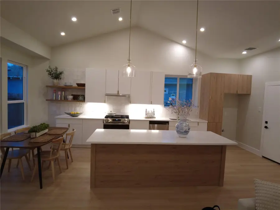 2904 Garvey Cv, Austin, TX 78748 - Image #2