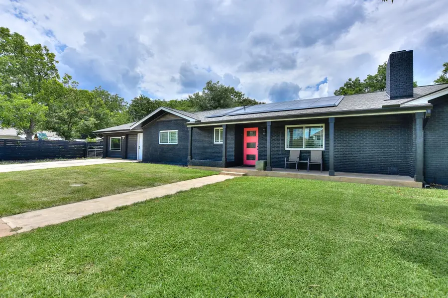 1407 E 19 St, Georgetown, TX 78626 - Image #3