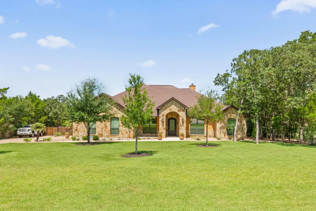 110 Long Bow Cv, Bastrop, TX 78602 - #1