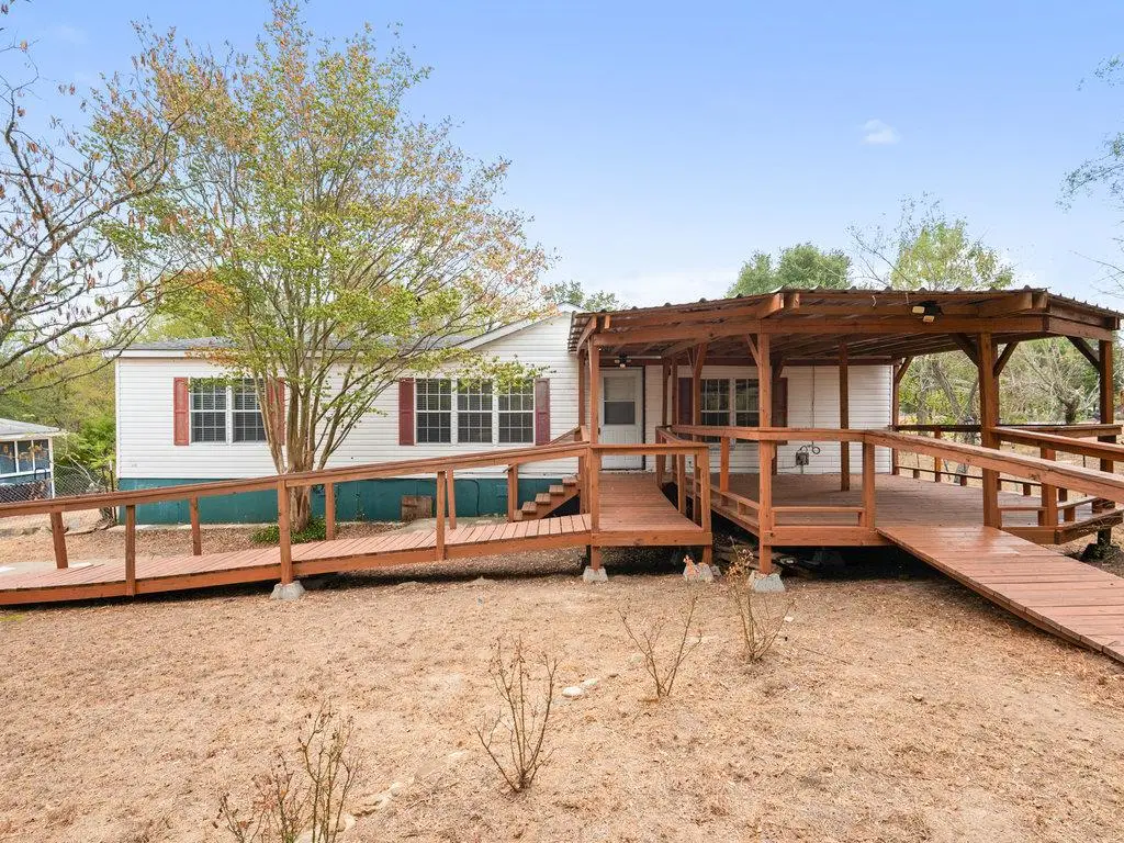 111 Greenslope Cv, Bastrop, TX 78602 - #1