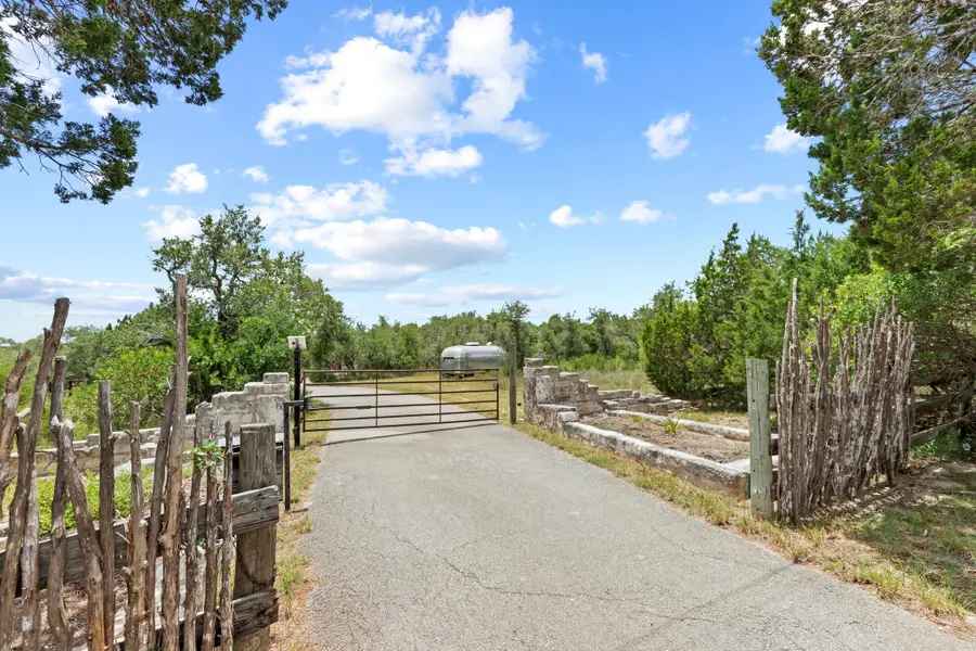 20001 Hamilton Pool Rd, Dripping Springs, TX 78620 - #2