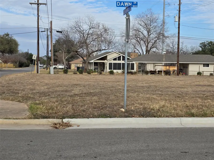 204 E Central Dr, Georgetown, TX 78628 - #2