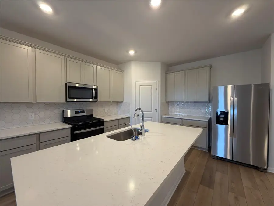 111 Holmby Dr, Hutto, TX 78634 - #3