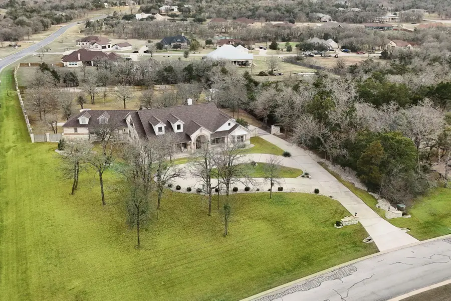 105 Old Settlers Dr, Bastrop, TX 78602 - #2