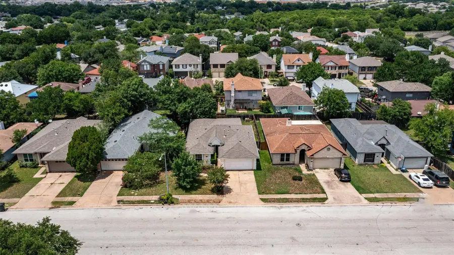 13912 Cambourne Dr, Pflugerville, TX 78660 - Image #3