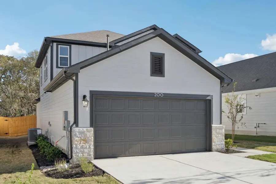 200 Bendecido Loop, Elgin, TX 78621 - Image #2