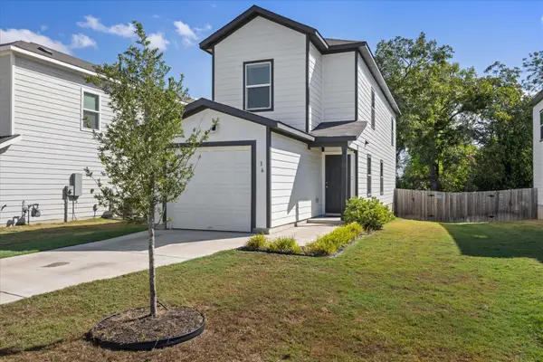 36 Trinity Cir, Lockhart, TX 78644