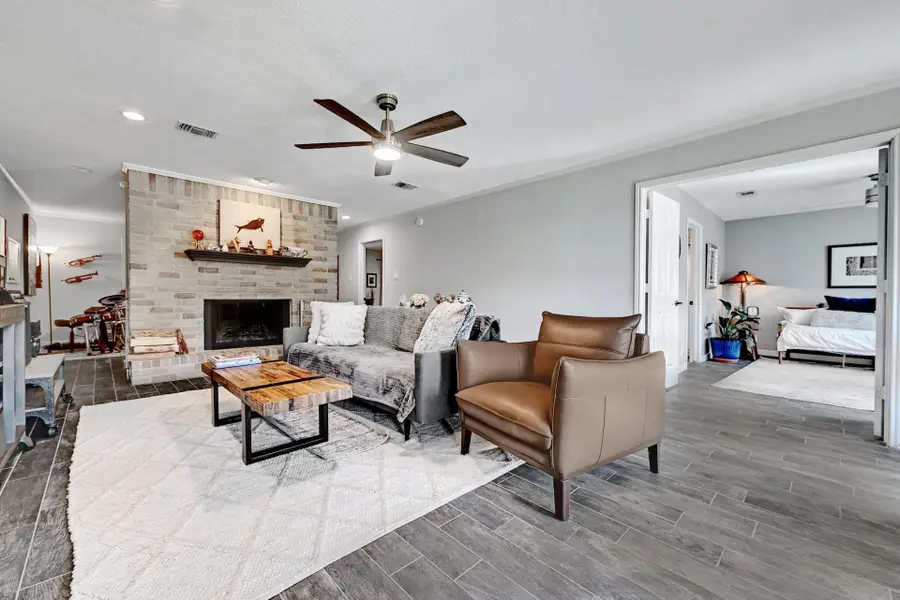 11133 Pinehurst Dr #C, Austin, TX 78747 - #3