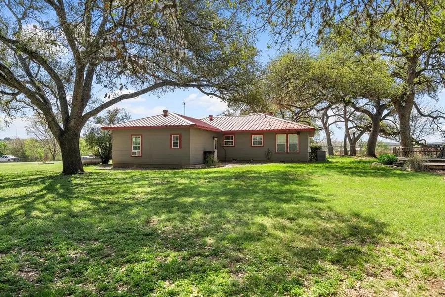 312 Gerald Dr, Blanco, TX 78606 - #3