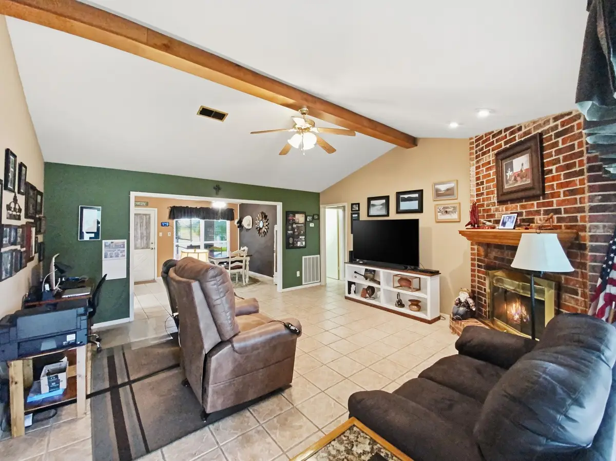 2770 Trey Ln, Brenham, TX 77833 - Image #1