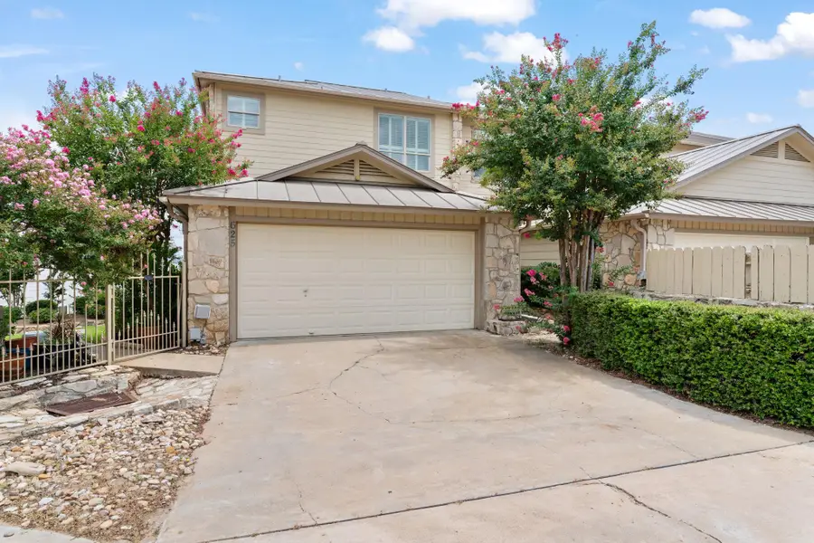 625 Horseshoe Bay Blvd, Horseshoe Bay, TX 78657 - Image #2