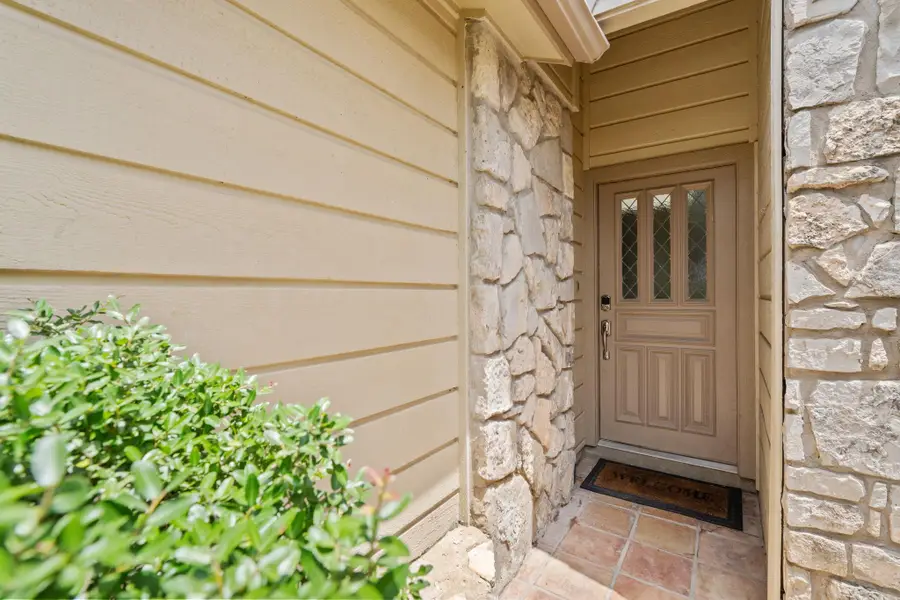 625 Horseshoe Bay Blvd, Horseshoe Bay, TX 78657 - Image #3