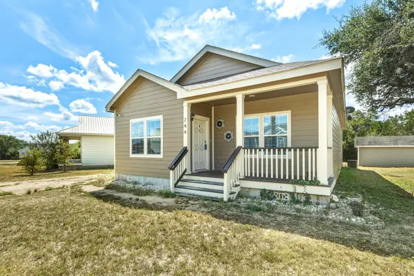 244 Heatherwood Dr #16, Driftwood, TX 78619