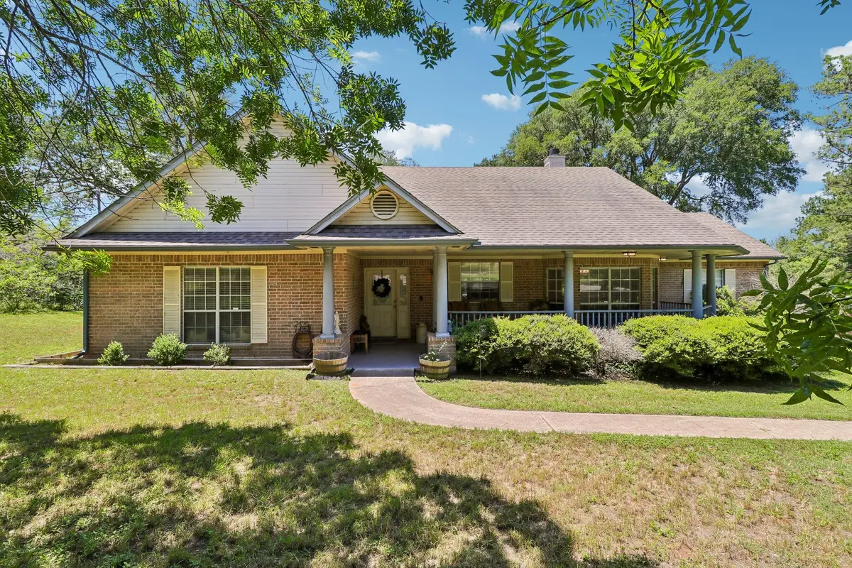 241 Laura Ln, Bastrop, TX 78602 - #1