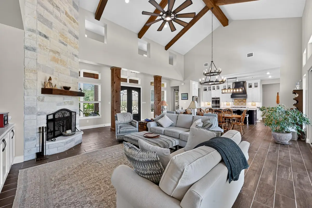 645 Strada Luca, Florence, TX 76527 - #1