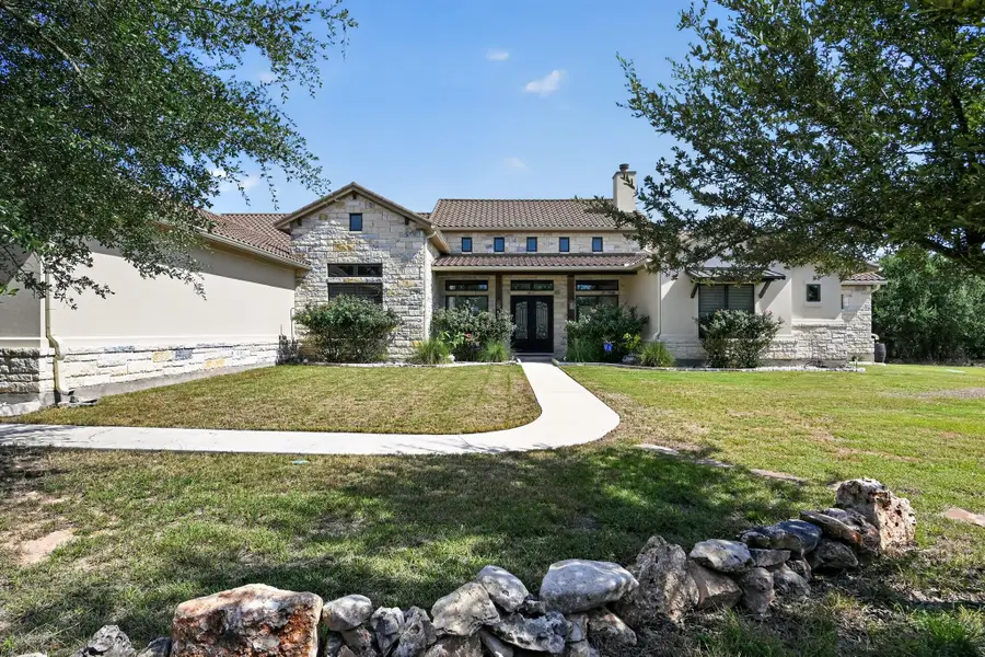 645 Strada Luca, Florence, TX 76527 - #2
