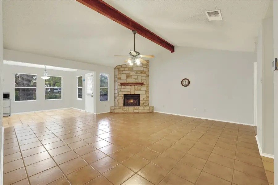 1935 Lisa Ln, San Marcos, TX 78666 - Image #3