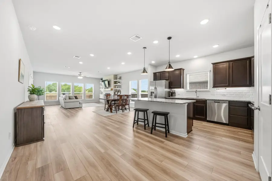 1202 Carnaby Dr, Temple, TX 76502 - #2