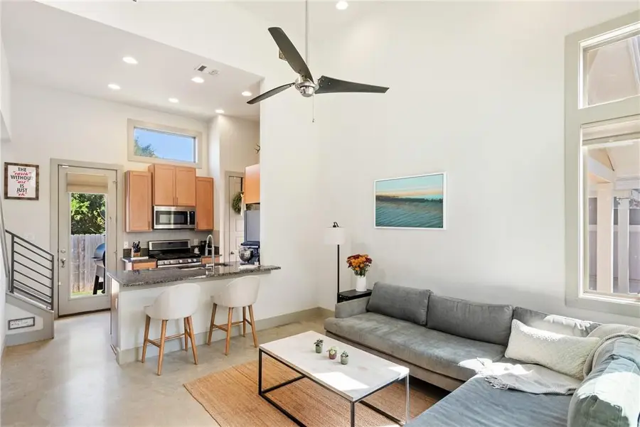 1807 Ulit Ave #B, Austin, TX 78702 - #2