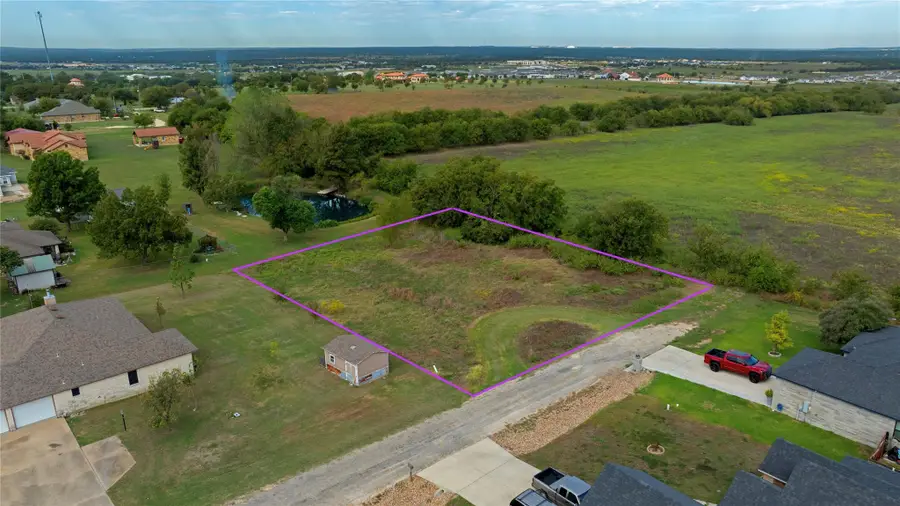 407 E Avenue A, Jarrell, TX 76537 - #2