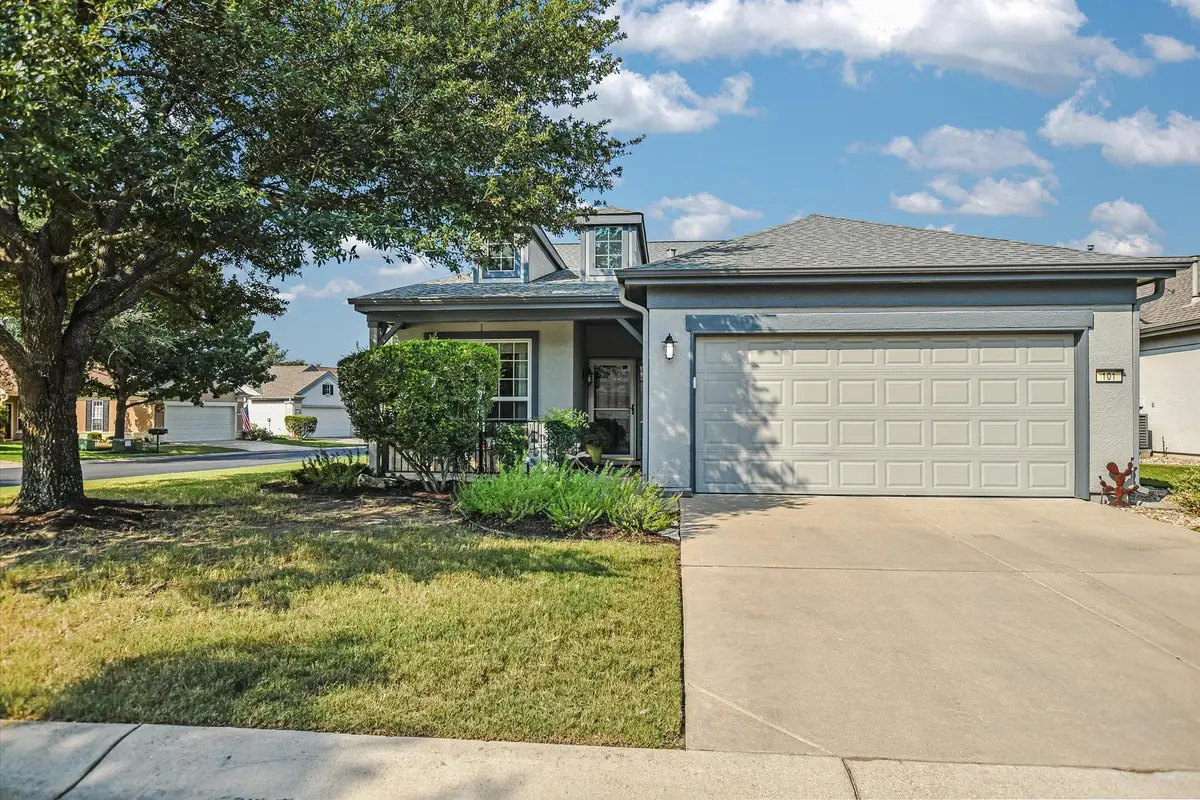 101 Hummingbird Cv, Georgetown, TX 78633 - Image #1