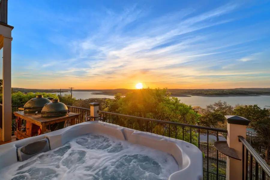 5903 Lakeshore Dr, Lago Vista, TX 78645 - #2