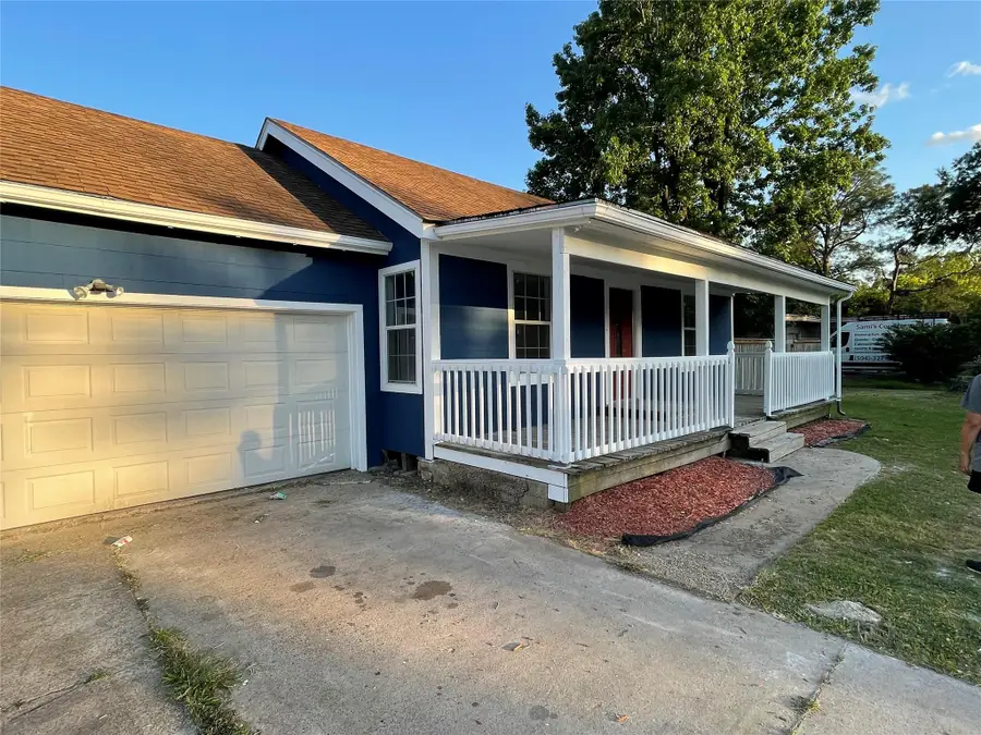 4600 32nd St, Port Arthur, TX 77642 - #2