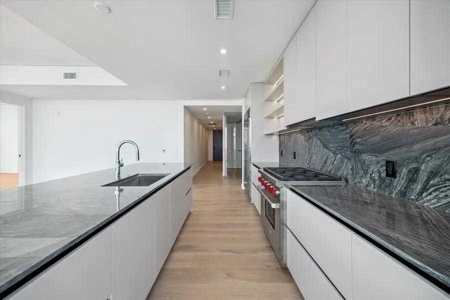 610 Davis St #4401, Austin, TX 78701 - #2