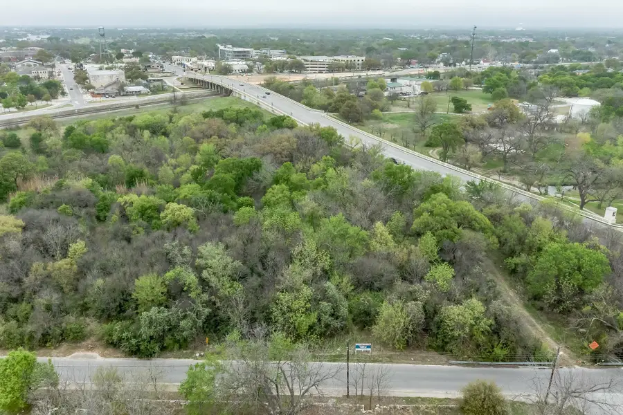 610 W Nash St, Round Rock, TX 78664 - Image #2